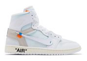 Sneakers Jordan 1 Retro High Off-White Alaska blanches en cuir premium avec détails déstructurés, inscriptions graphiques et semelle Air.
