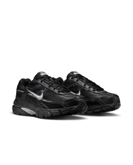 Nike Initiator Black – sneaker running rétro full black en mesh et cuir synthétique avec semelle amortie