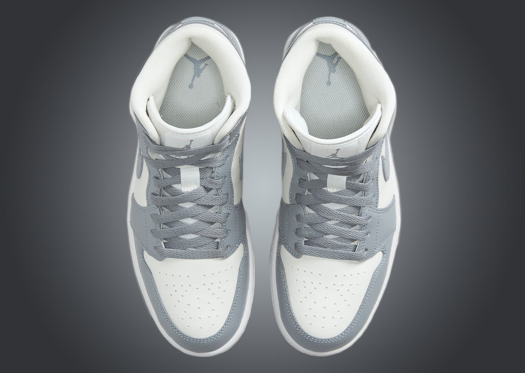 Jordan 1 Mid Stealth