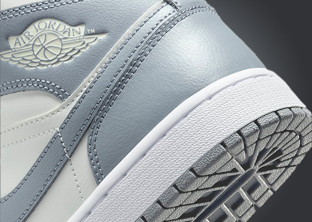 Jordan 1 Mid Stealth