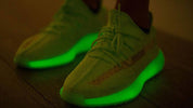 Adidas - Yeezy Boost 350 V2 Glow