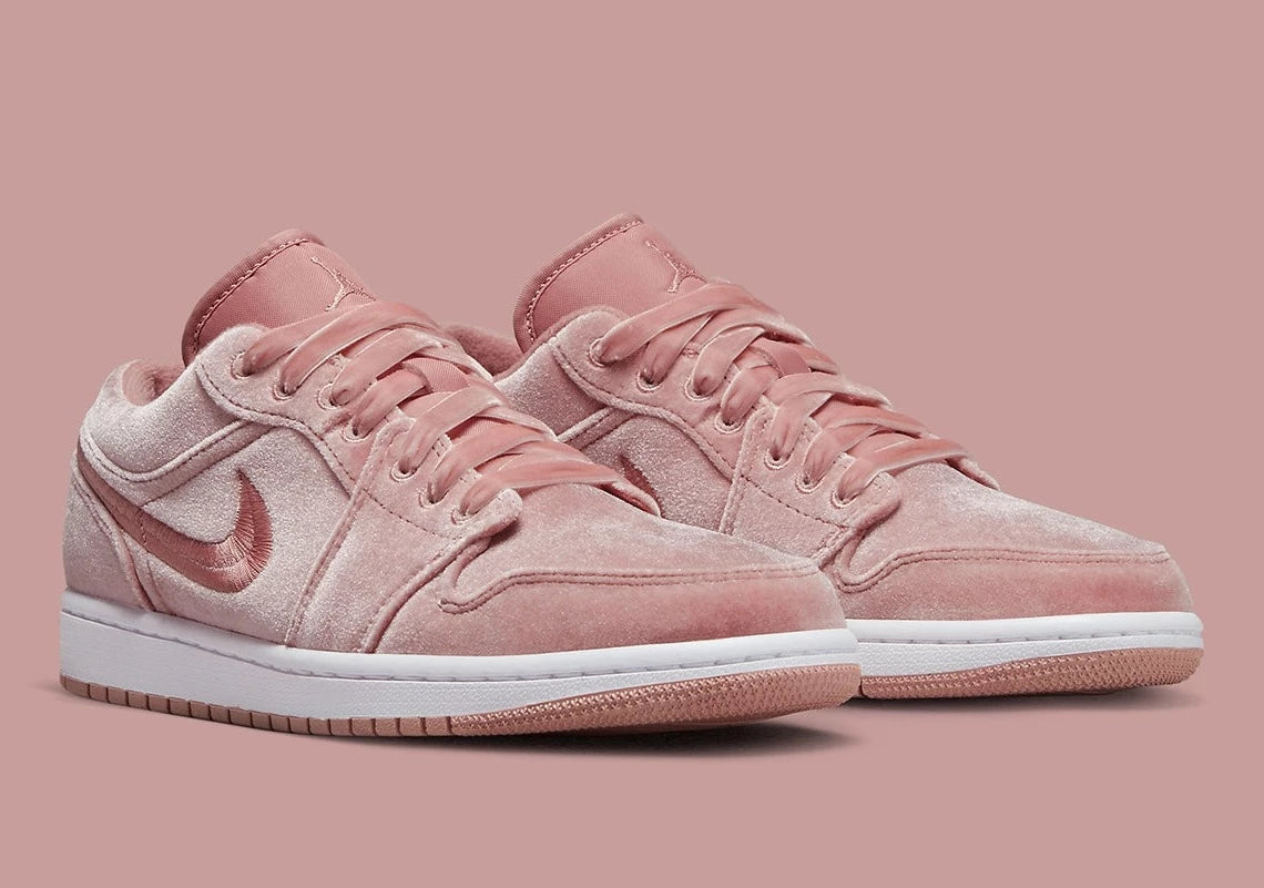 Air Jordan 1 Low SE Pink Velvet