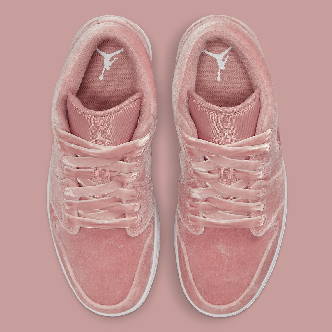 Nike air force pink velour shop