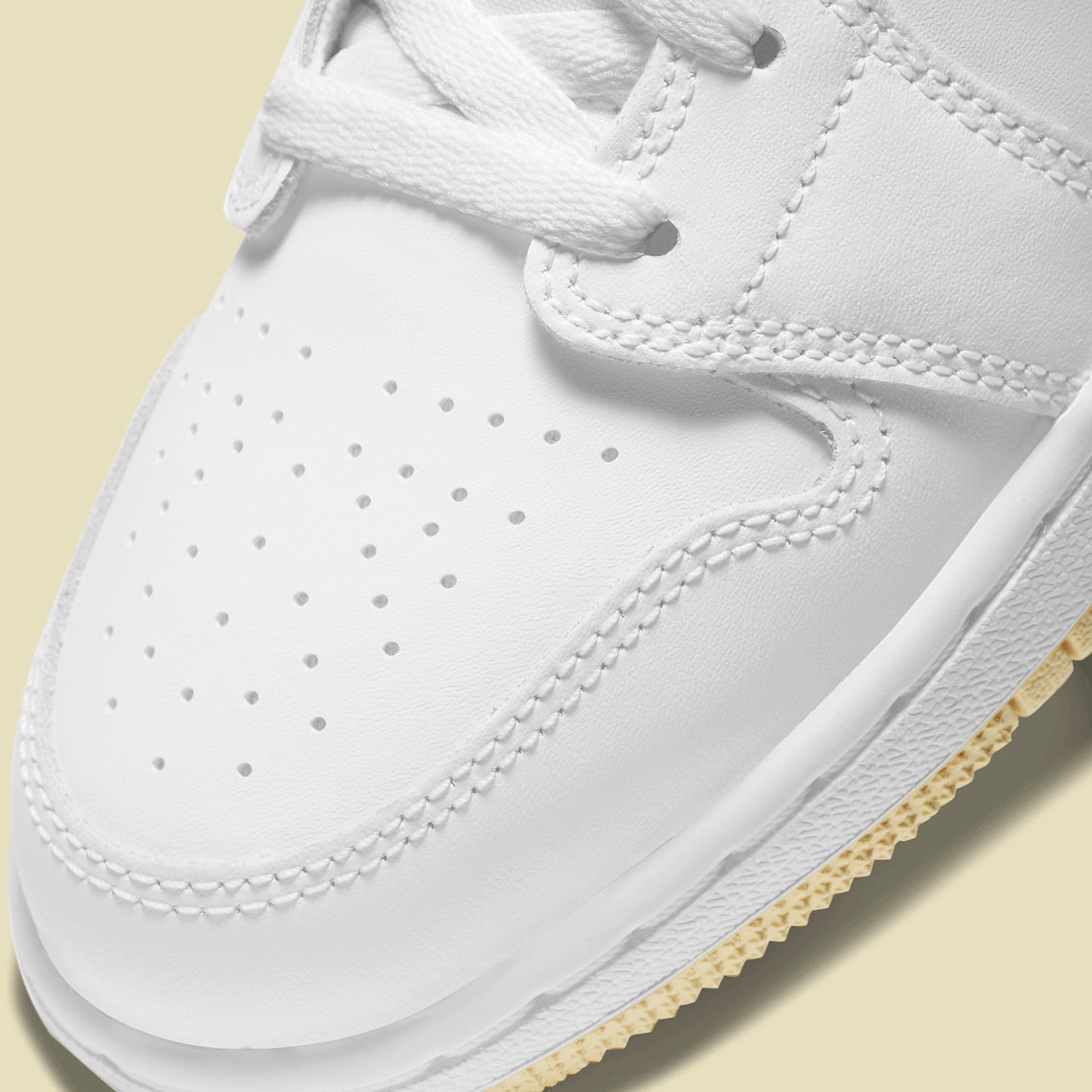 Jordan 1 Mid Paint Drip