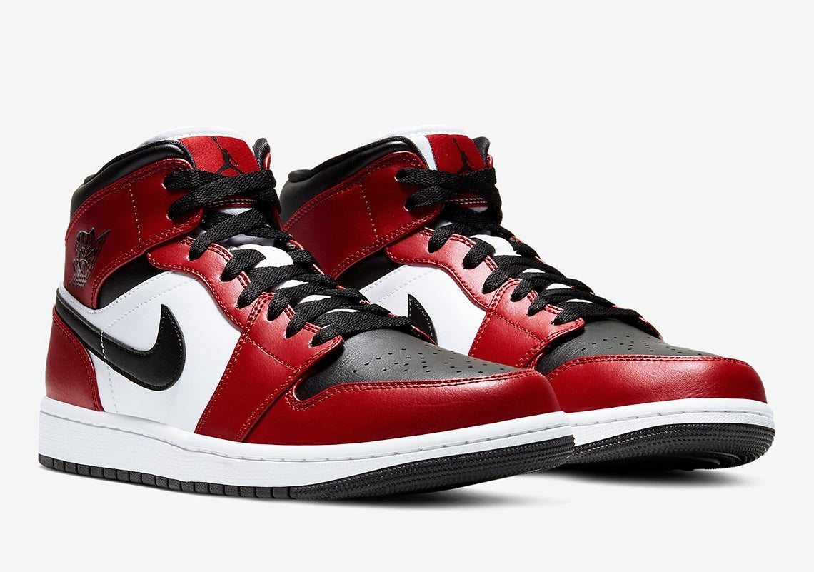 Air Jordan 1 Mid Chicago Toe