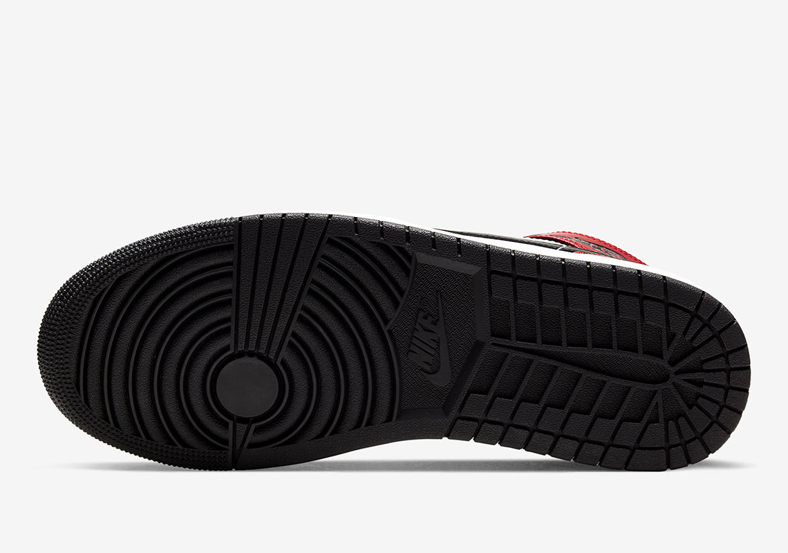 Air Jordan 1 Mid Chicago Toe