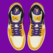 Jordan 1 lakers vu de dessus