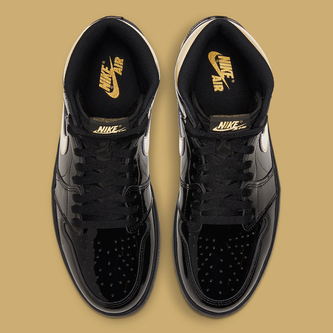 Air Jordan 1 Retro High OG Black Metallic Gold