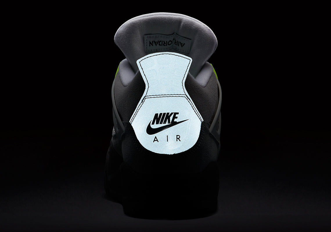 Air Jordan 4 Retro SE 95 Neon
