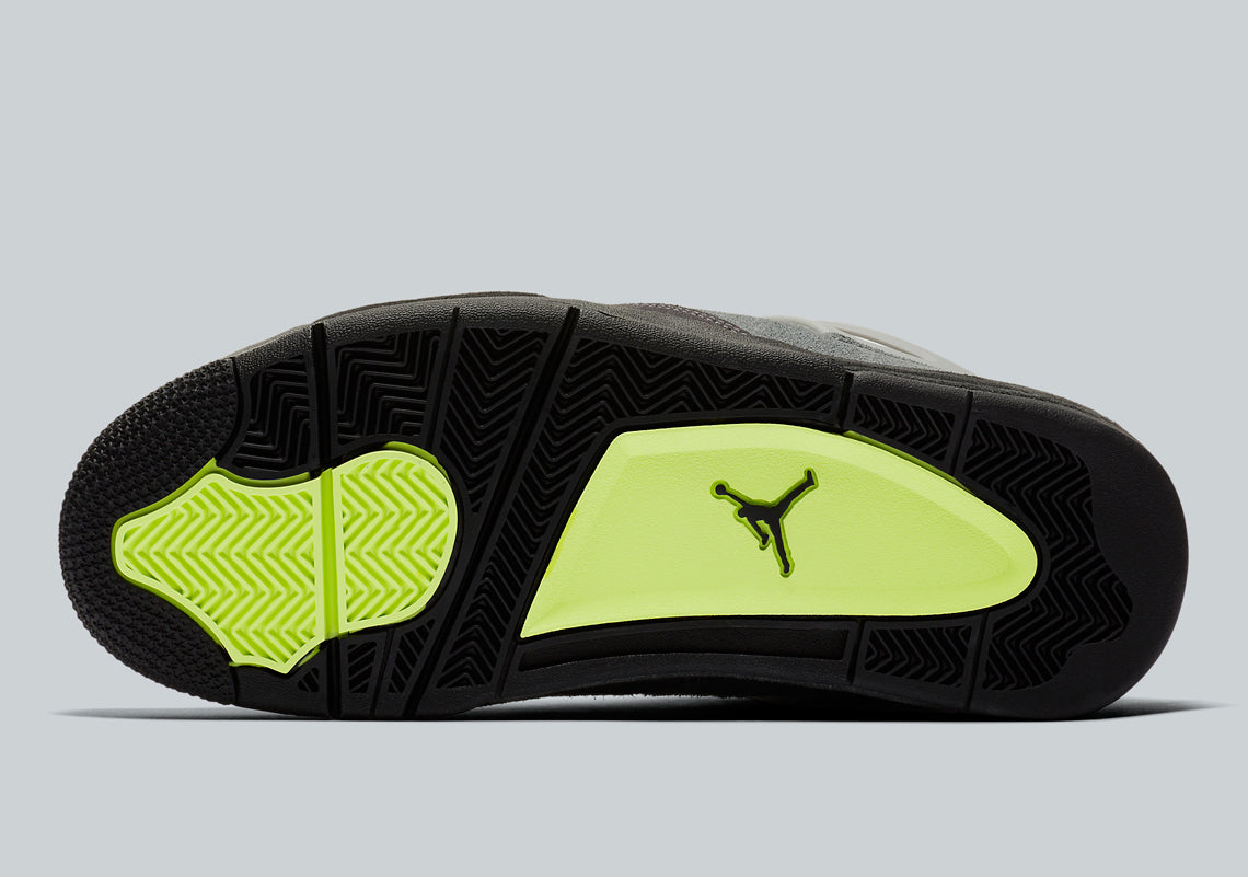 Air Jordan 4 Retro SE 95 Neon