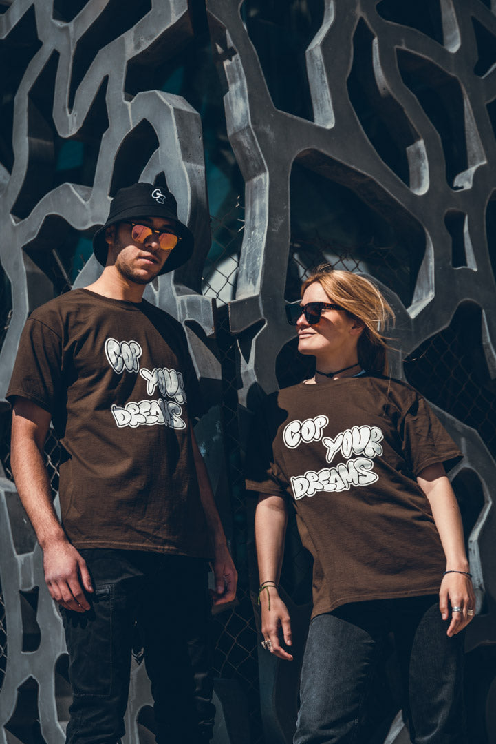 T-shirt - "Cop Your Dreams" marron