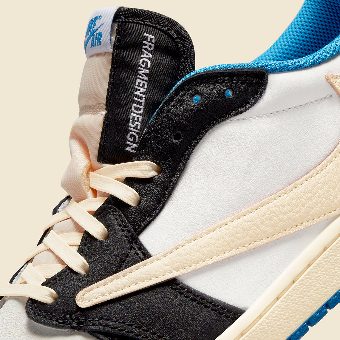 Air Jordan 1 Low fragment design x Travis Scott