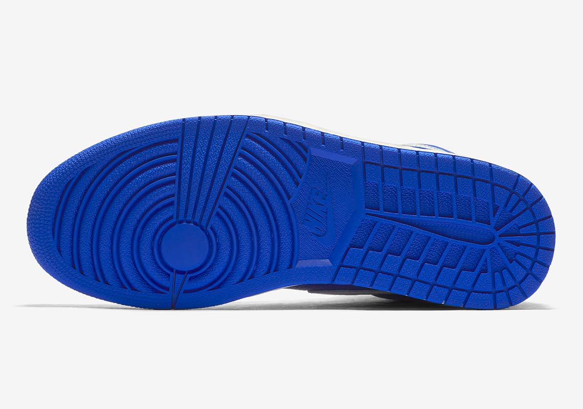 Air Jordan 1 Retro High Hyper Royal