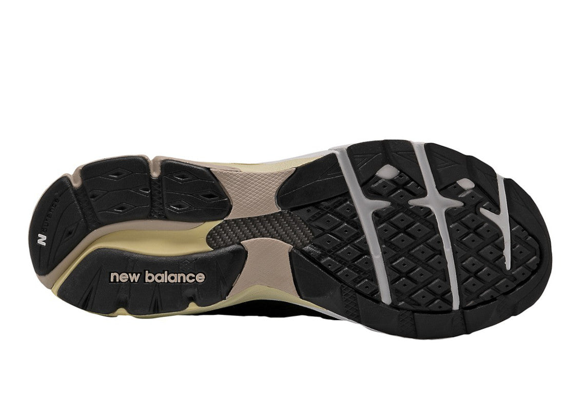New Balance 990v3 Black Green Yellow