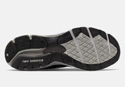 New Balance 990v3 Black White