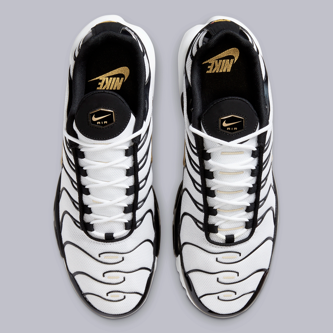 Nike Air Max Plus White Black Metallic Gold