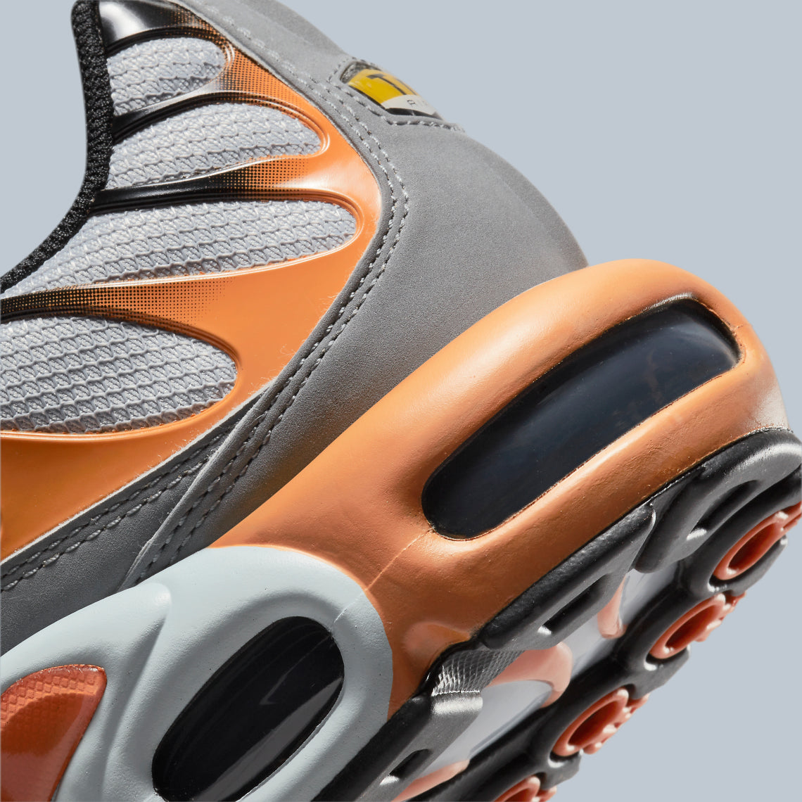 Nike Air Max Plus Gray Orange – GlobalSneakers - Main Image
