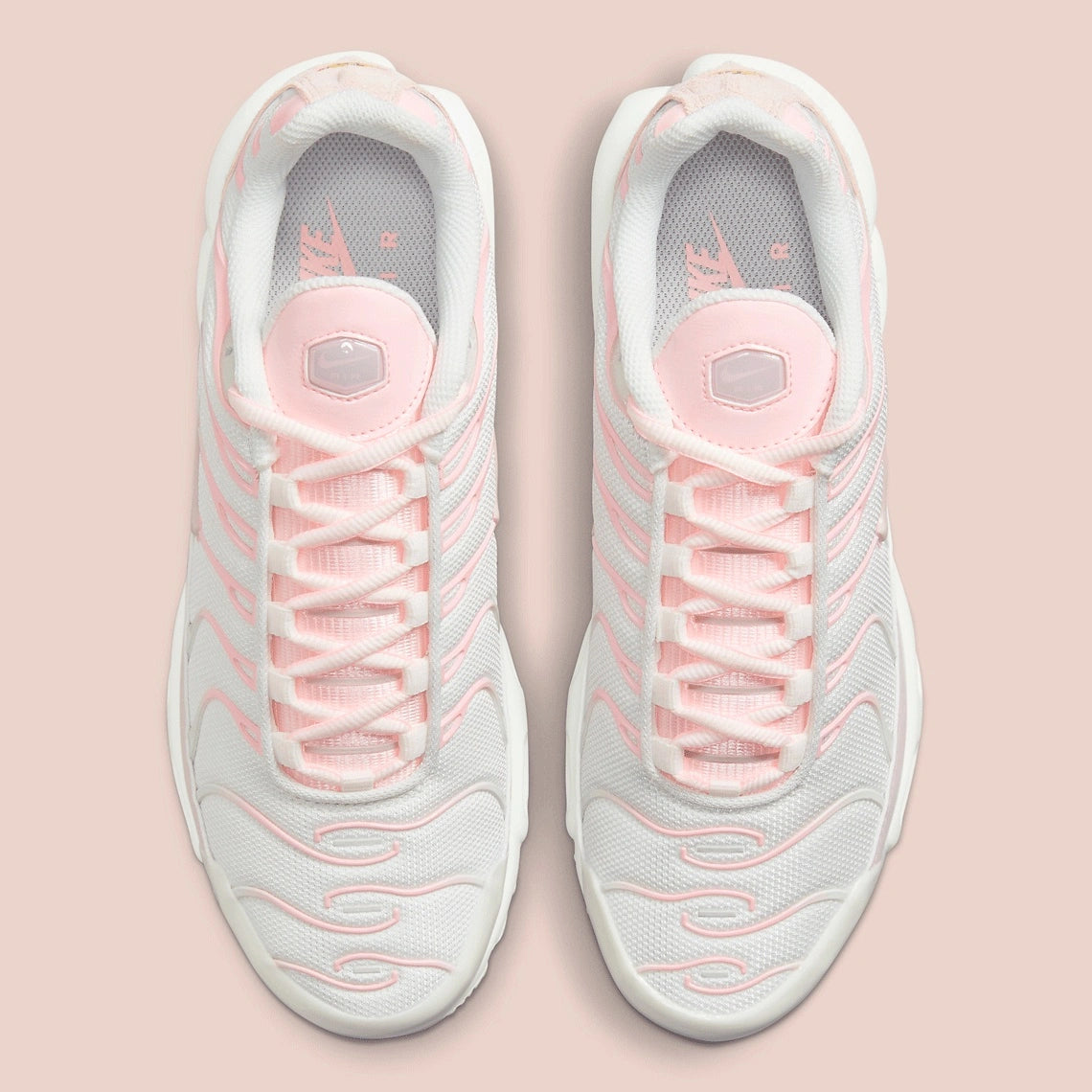 Nike Air Max Plus White Pink