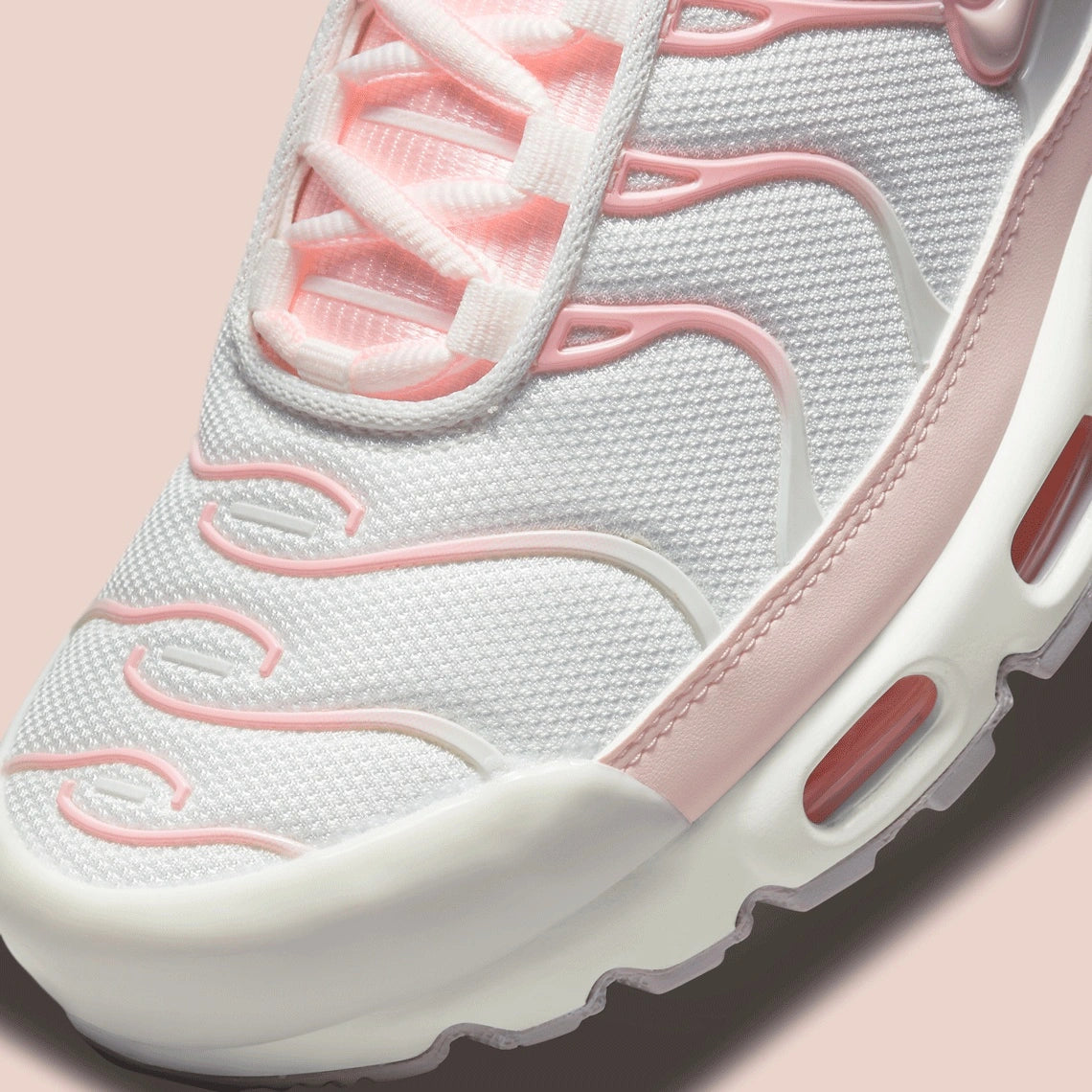 Nike Air Max Plus White Pink