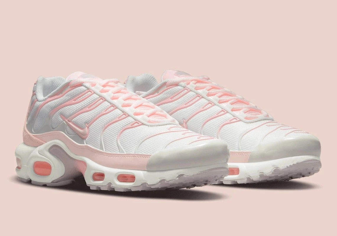 Nike Air Max Plus White Pink