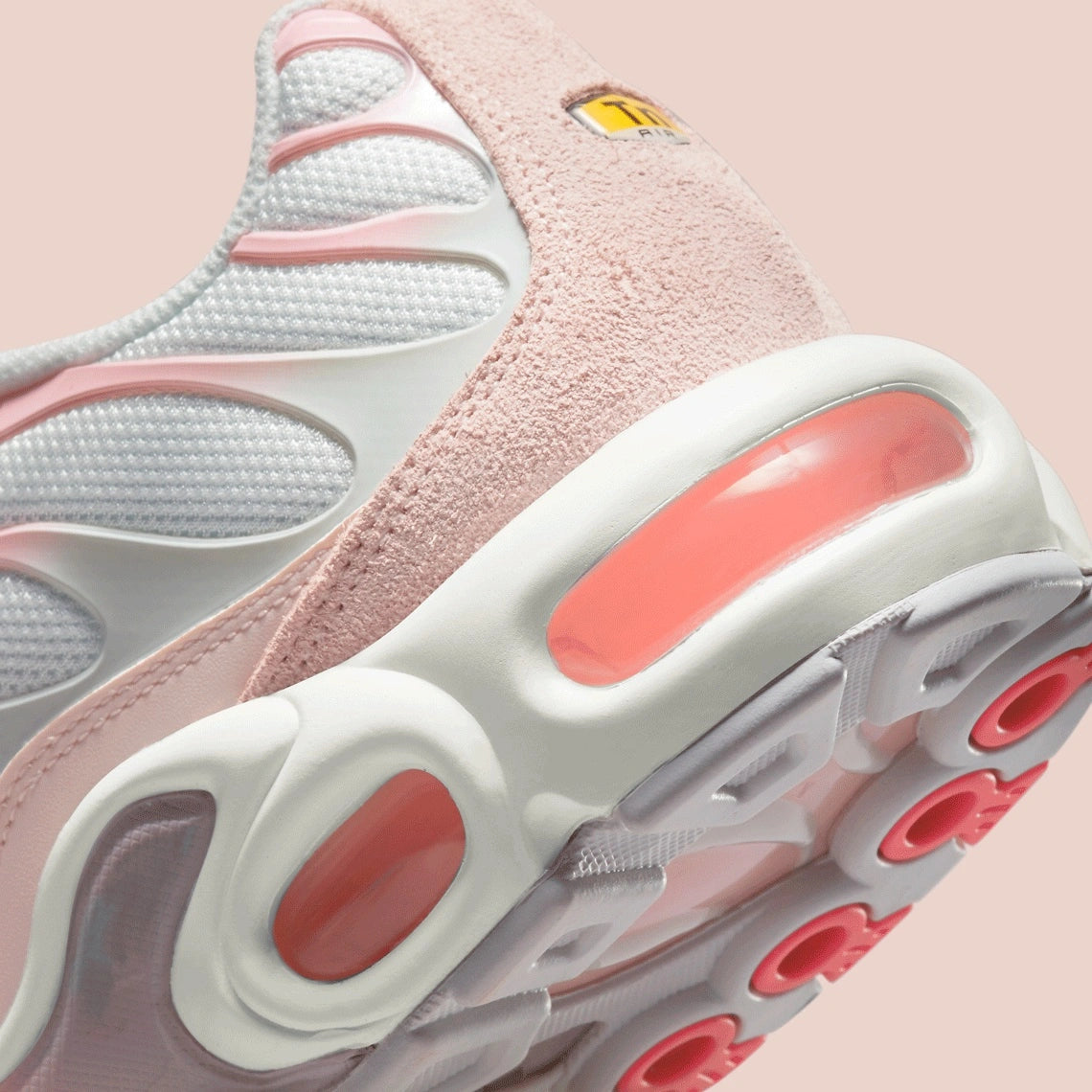 Nike Air Max Plus White Pink