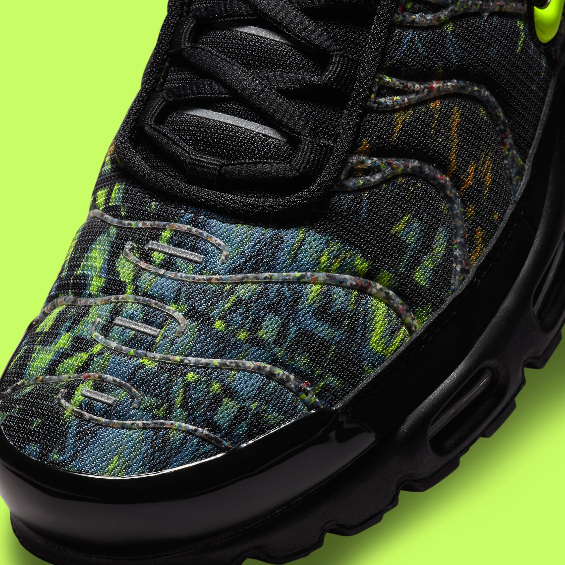 Nike Air Max Plus Sustainable Black Volt