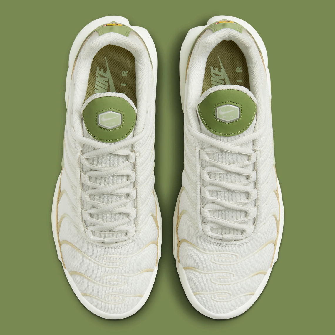 Nike Air Max Plus Light Bone Honeydew Alligator