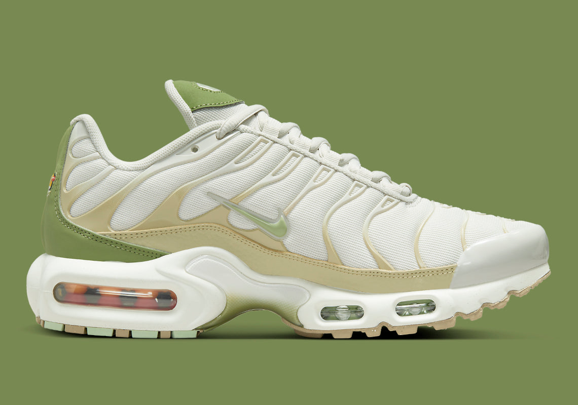 Nike Air Max Plus Light Bone Honeydew Alligator