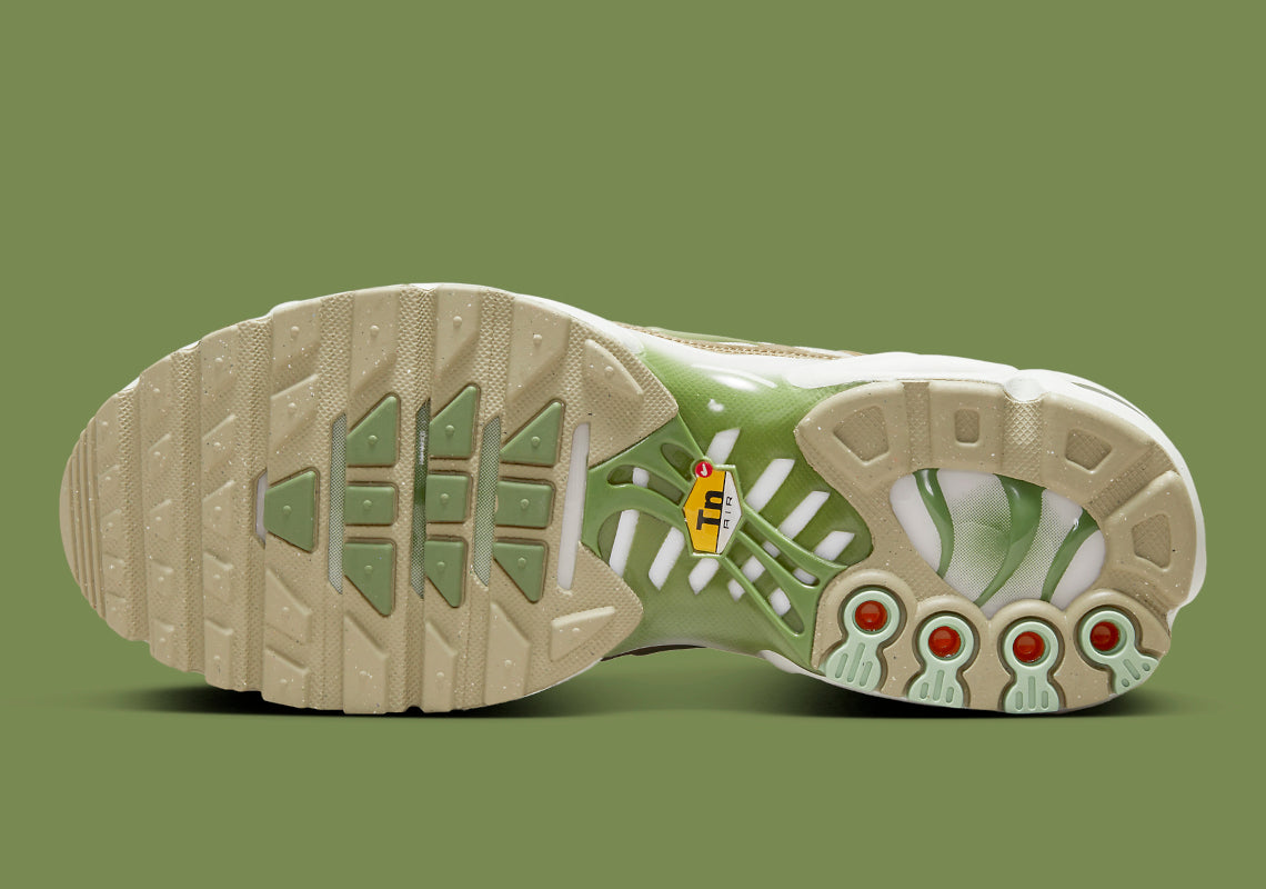 Nike Air Max Plus Light Bone Honeydew Alligator
