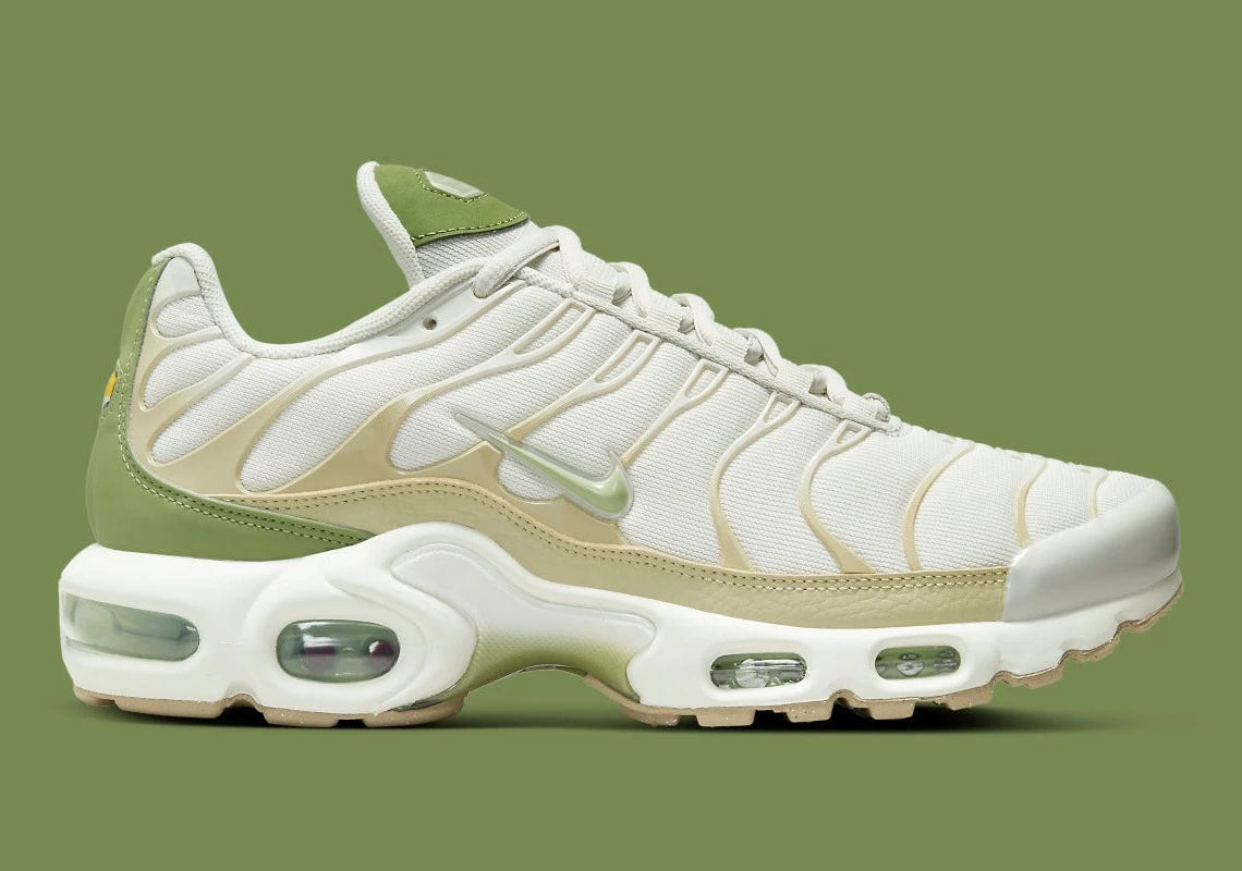 Nike Air Max Plus Light Bone Honeydew Alligator