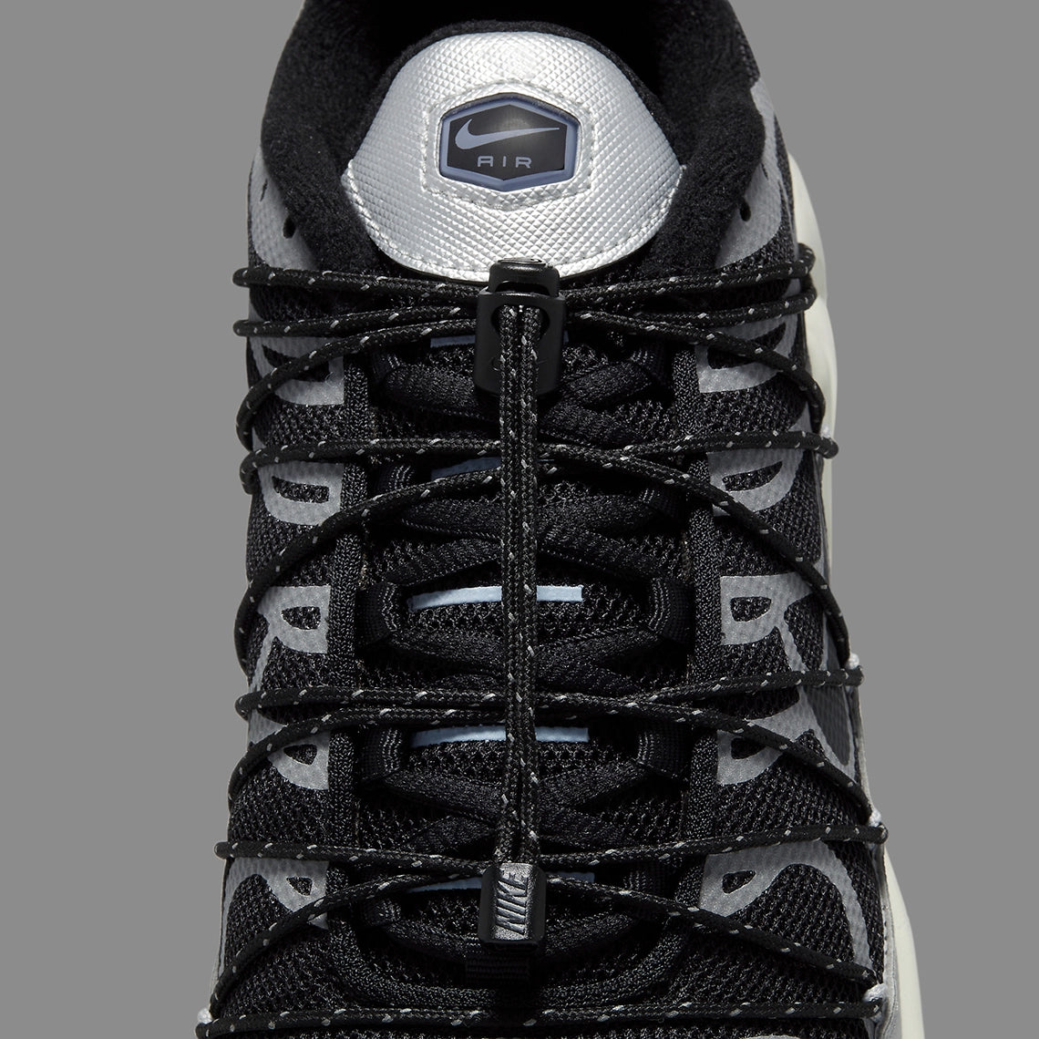 Nike Air Max Plus Lace Toggle Black Silver