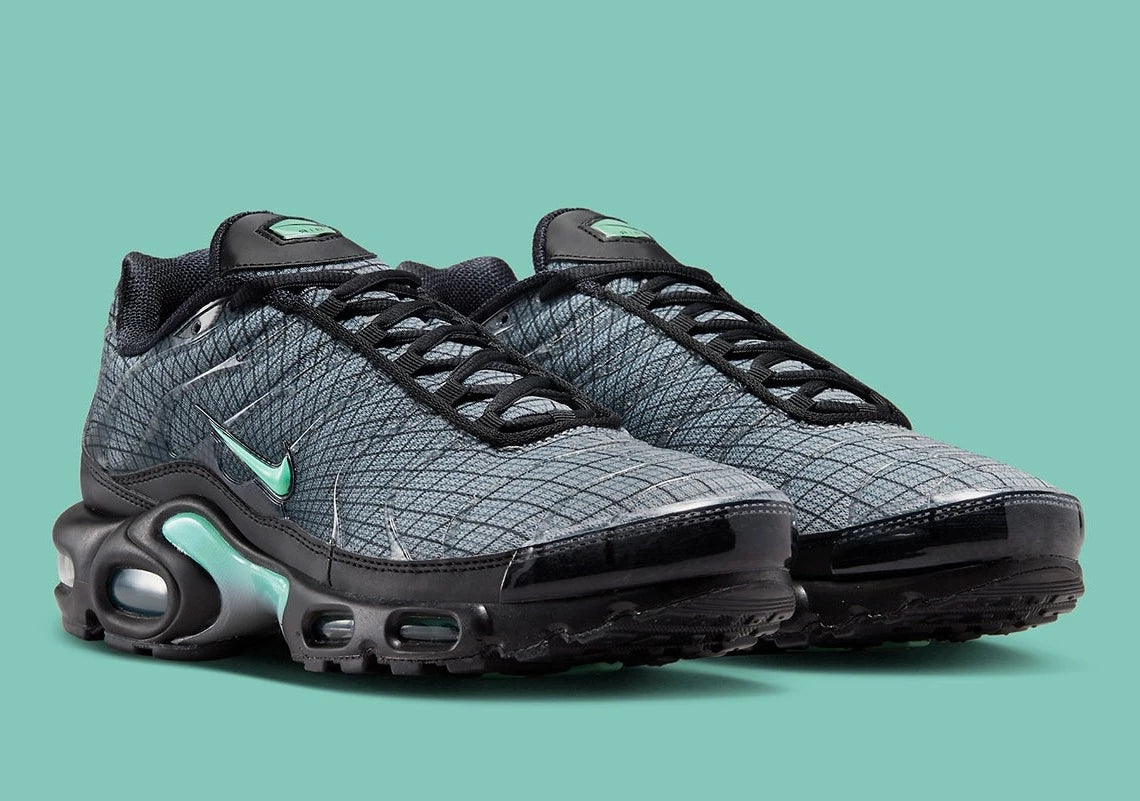 Nike Air Max Plus Spirograph