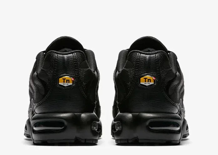 Air max tn black leather hotsell