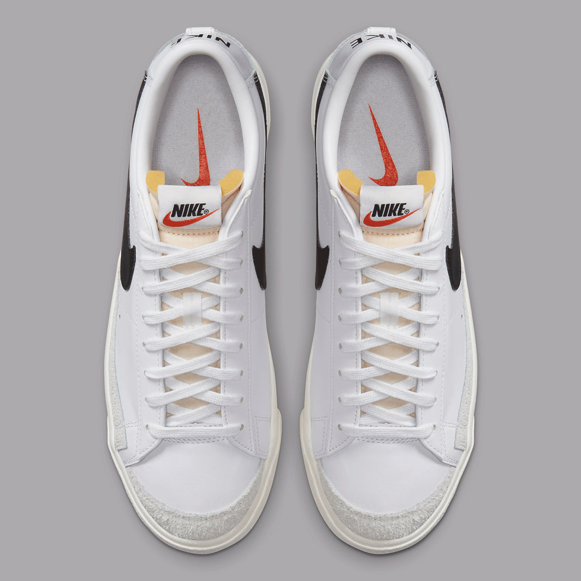 Nike - Blazer Low 77 Vintage White Black