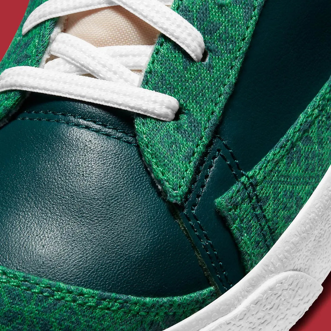 Nike - Blazer Mid 77 Vintage Nordic Christmas