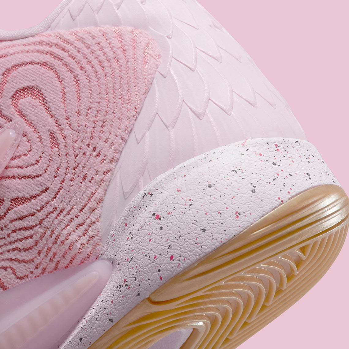 kd 14 aunt pearl​ zoom arrière