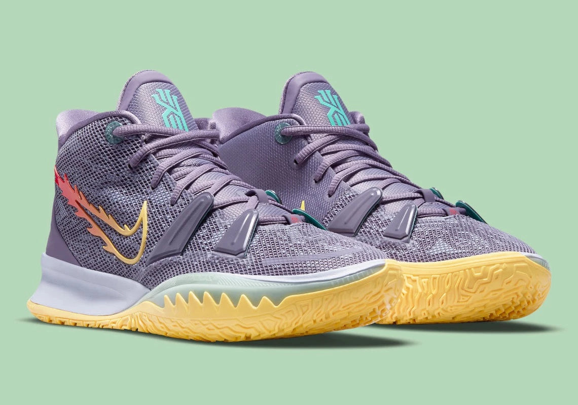Nike Kyrie 7 Daybreak vu de profil