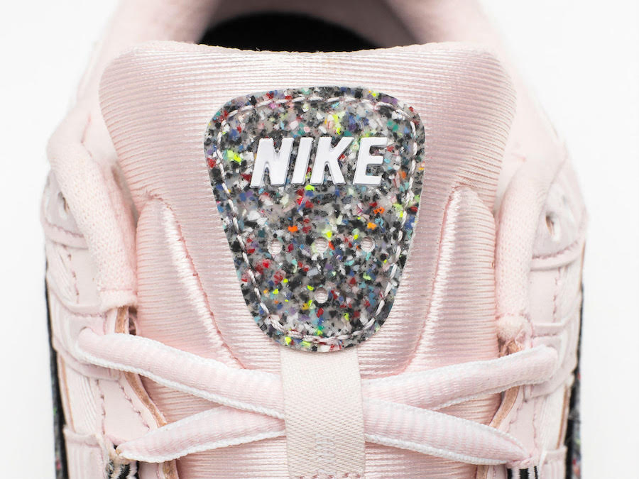 Nike P-6000 SE Light Soft Pink