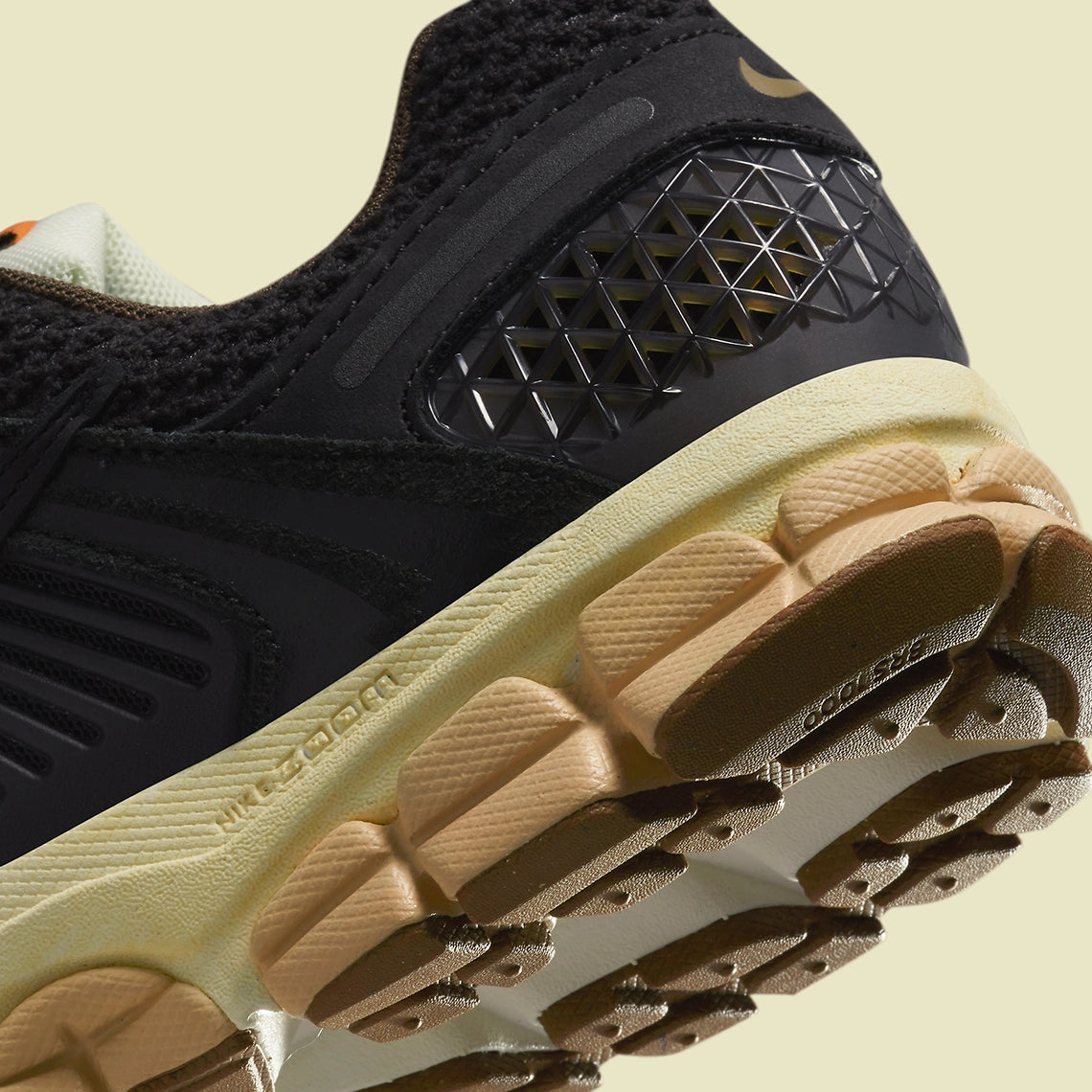 Nike Zoom Vomero 5 Black Sesame