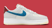 Nike Air Force 1 Low SP Undefeated 5 On It Dunk vs. AF1
