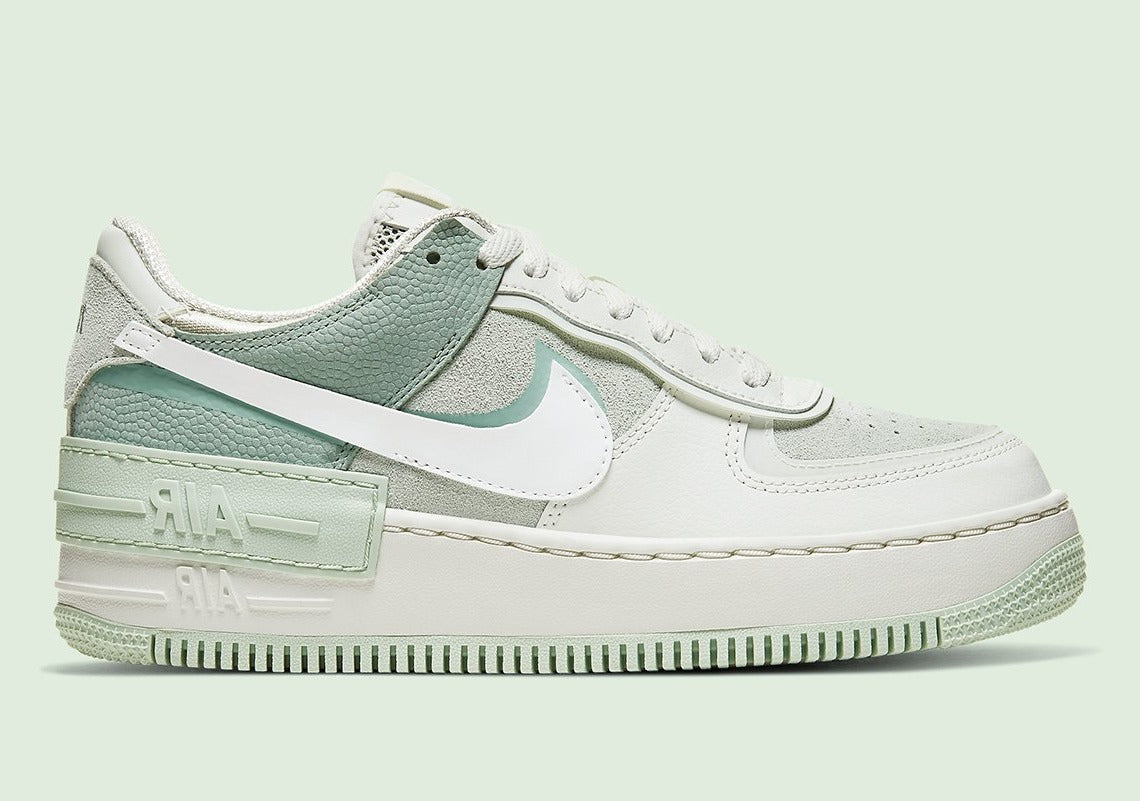 NikeAirForce1ShadowSpruceAuraWhite