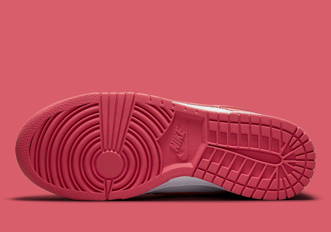 Nike Dunk Low Archeo Pink