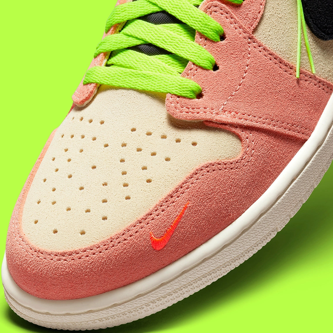Jordan 1 High Switch Peach