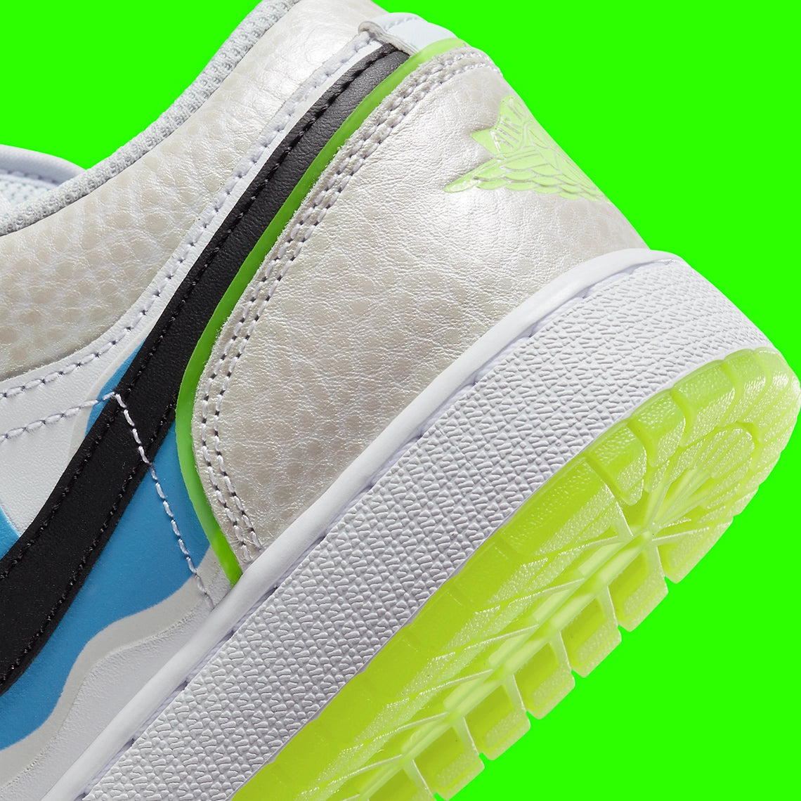 Jordan 1 Low SE Warped Swoosh