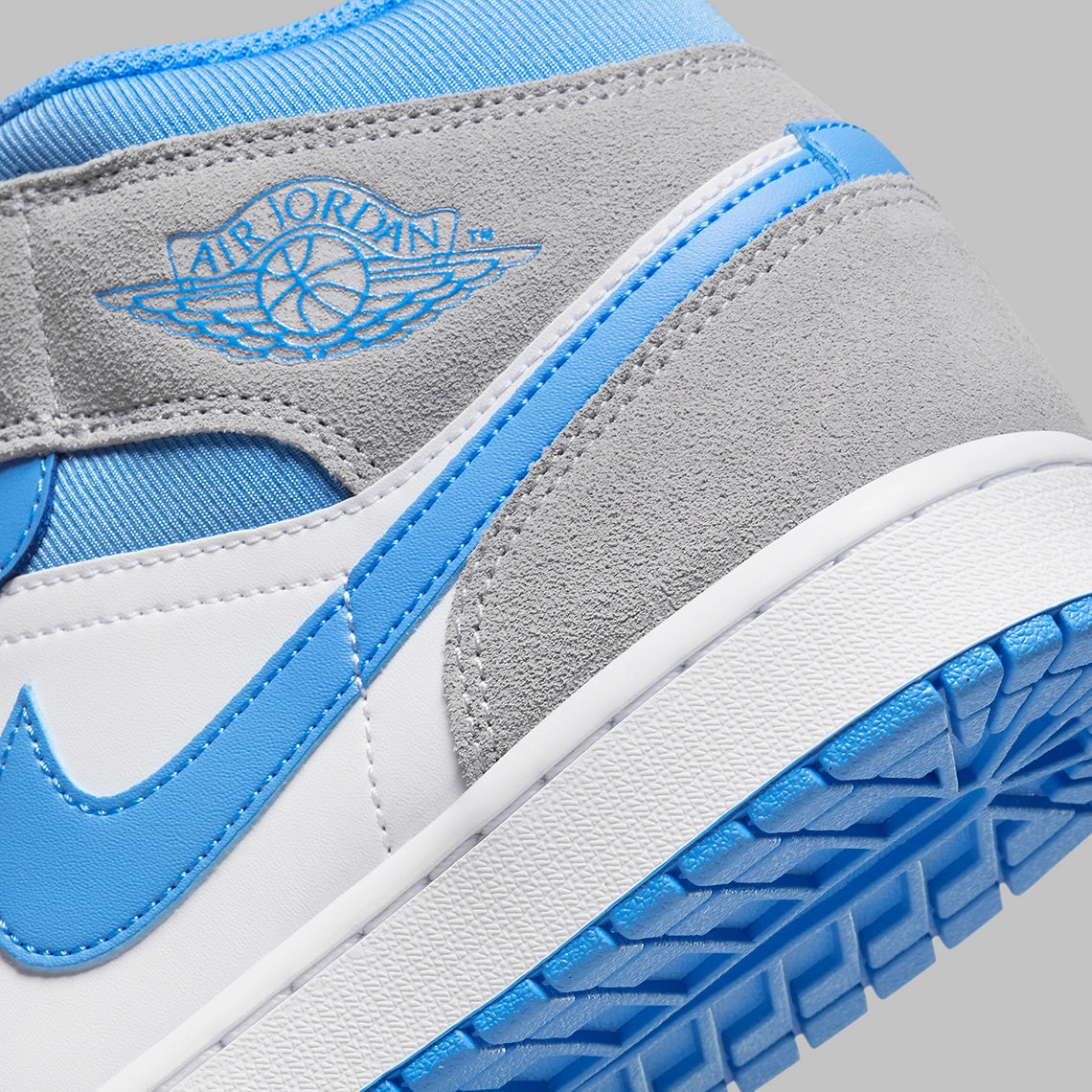 Jordan 1 Mid University Blue Grey