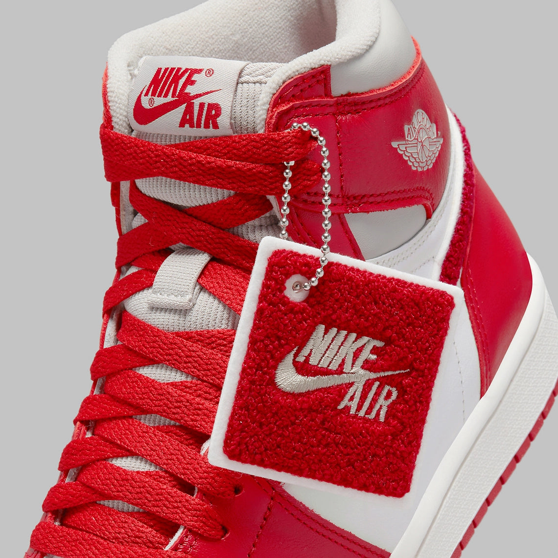 Jordan 1 Retro High OG Varsity Red