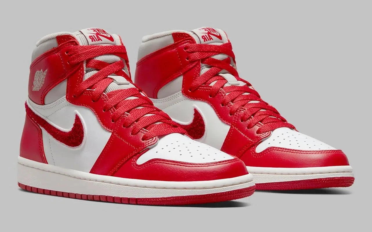 Jordan 1 Retro High OG Varsity Red