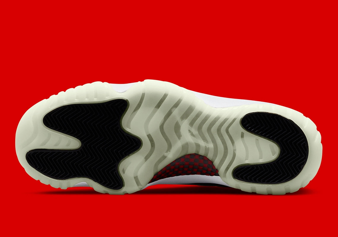 Air Jordan 11 Retro Low 72-10