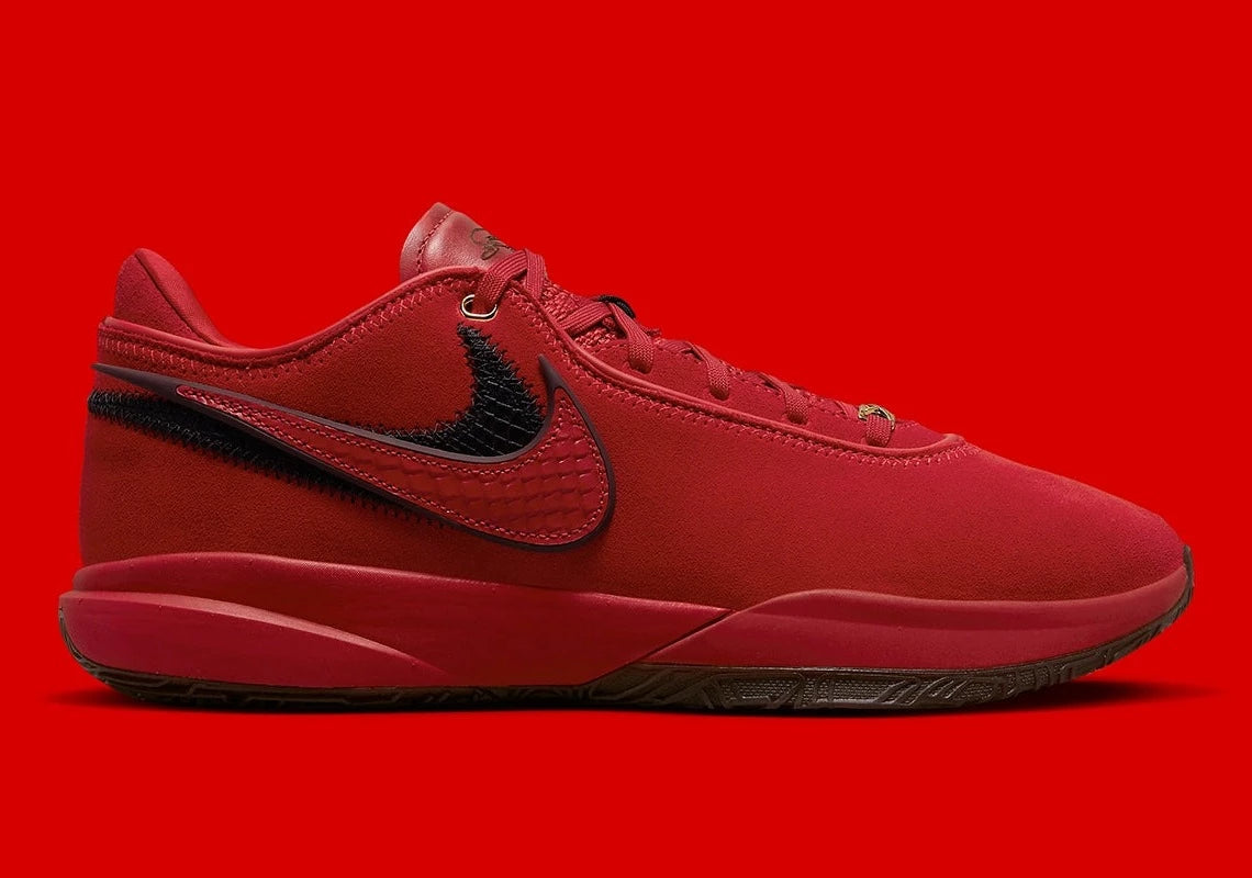 Nike LeBron 20 Liverpool