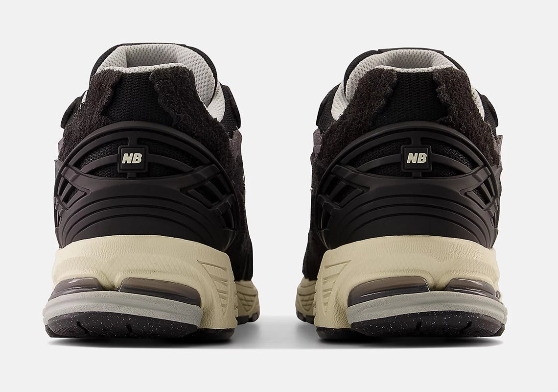 New Balance 1906D Protection Pack Black